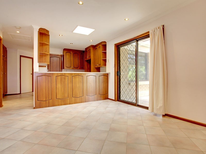 14 Potter Drive, Woodcroft SA 5162