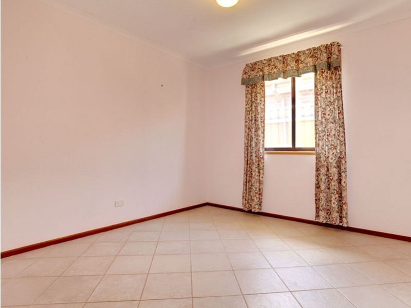 14 Potter Drive, Woodcroft SA 5162