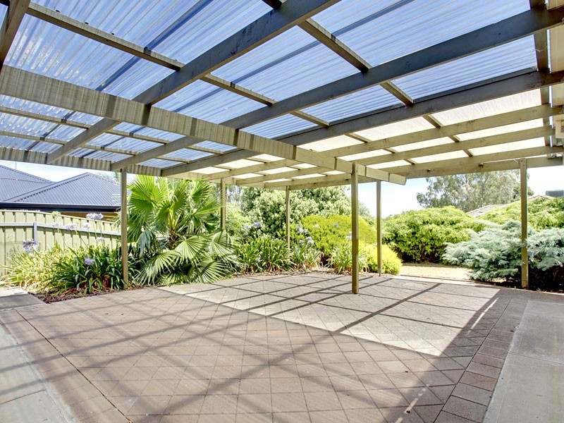 14 Potter Drive, Woodcroft SA 5162