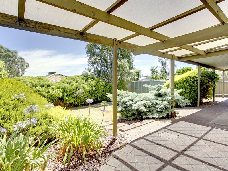 14 Potter Drive, Woodcroft SA 5162