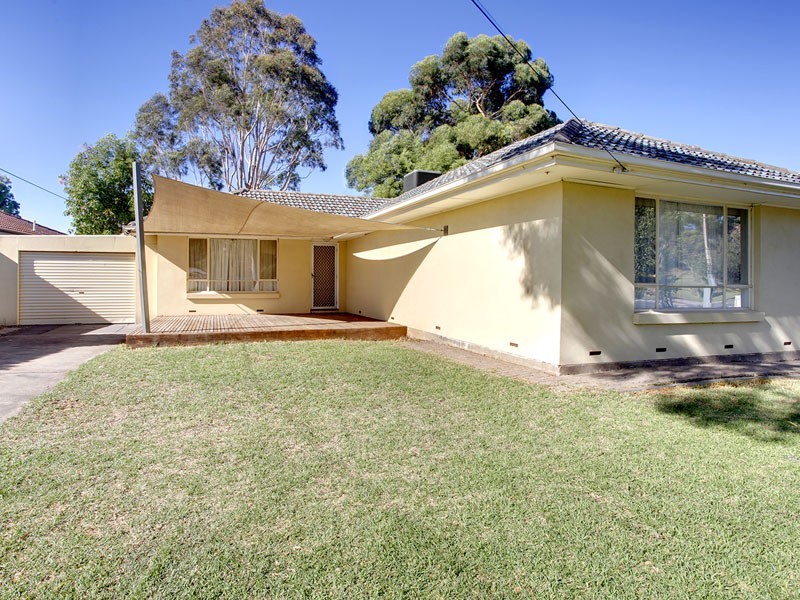 22 Conington Crescent, Morphett Vale SA 5162