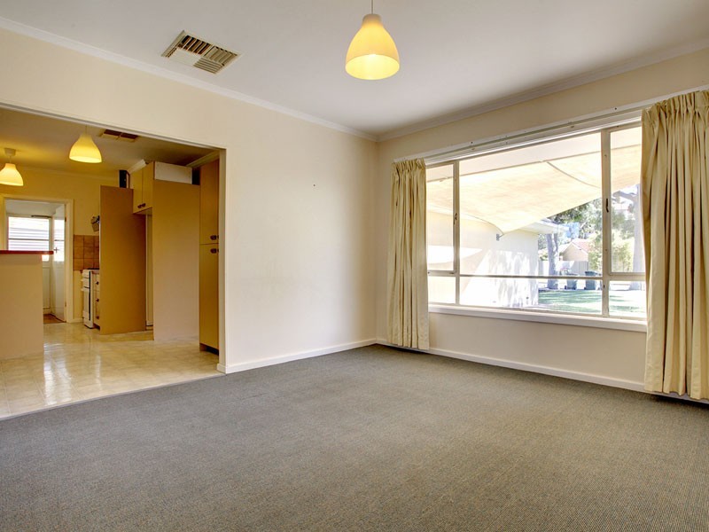 22 Conington Crescent, Morphett Vale SA 5162