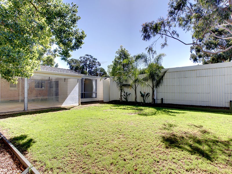 22 Conington Crescent, Morphett Vale SA 5162