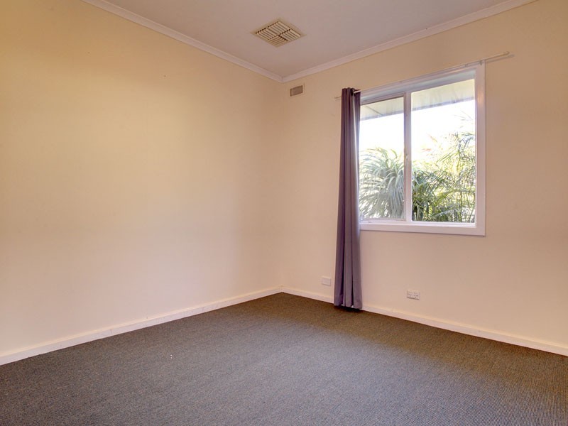 22 Conington Crescent, Morphett Vale SA 5162