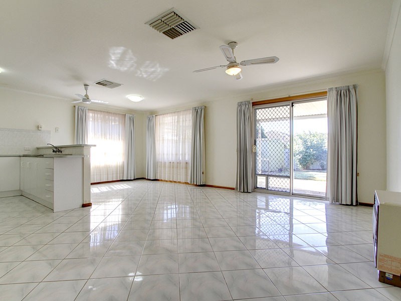 29 Tina Way, Morphett Vale SA 5162