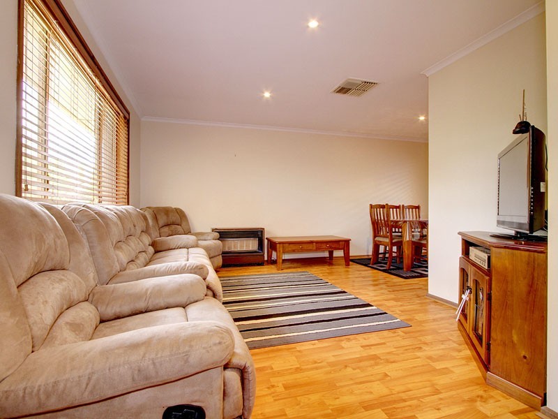 7 Hayford Crescent, Morphett Vale SA 5162