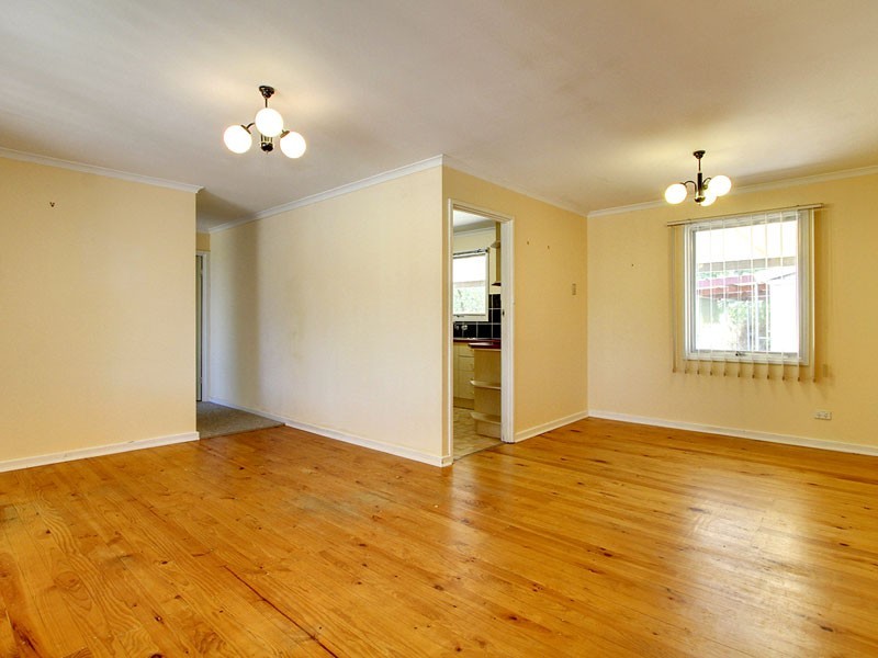 14 Lindsay Drive, Morphett Vale SA 5162