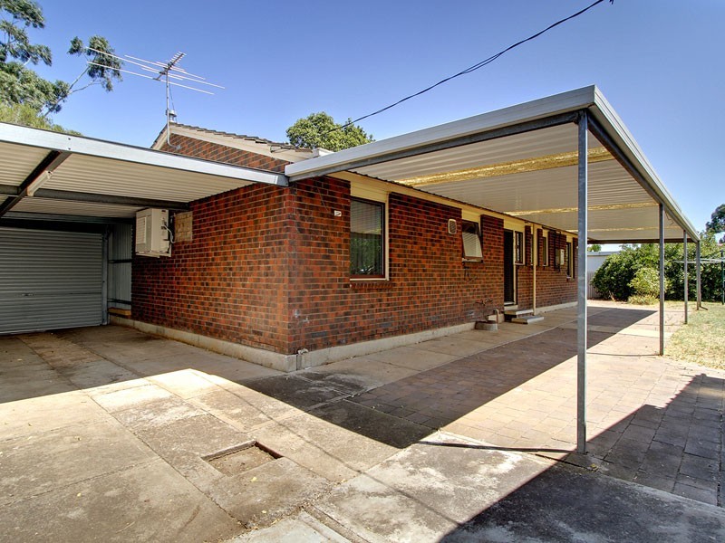 14 Lindsay Drive, Morphett Vale SA 5162