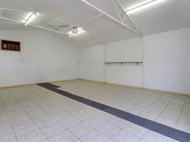 14 Lindsay Drive, Morphett Vale SA 5162