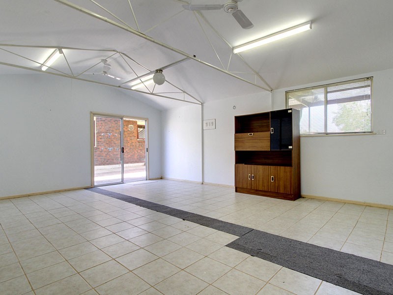 14 Lindsay Drive, Morphett Vale SA 5162