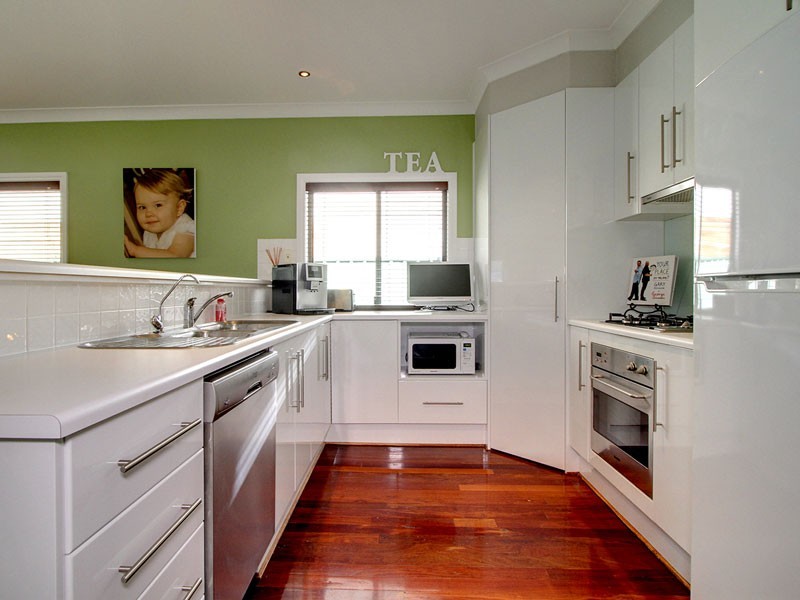 12 Dianne Street, Happy Valley SA 5159