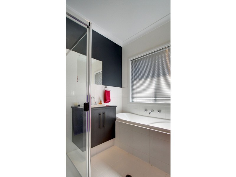 12 Dianne Street, Happy Valley SA 5159