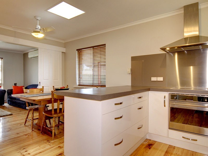21 Inverness Avenue, Morphett Vale SA 5162