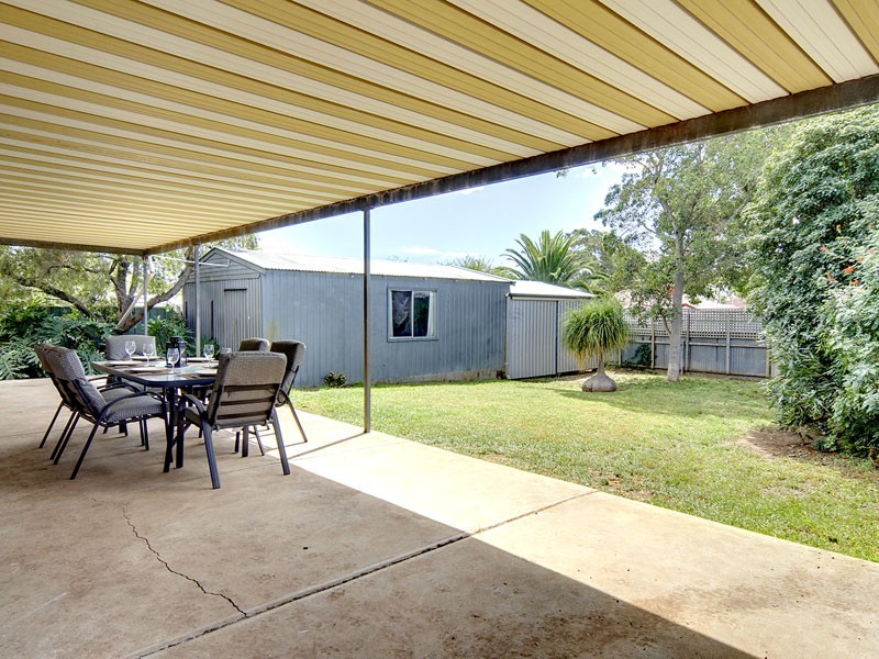 21 Inverness Avenue, Morphett Vale SA 5162