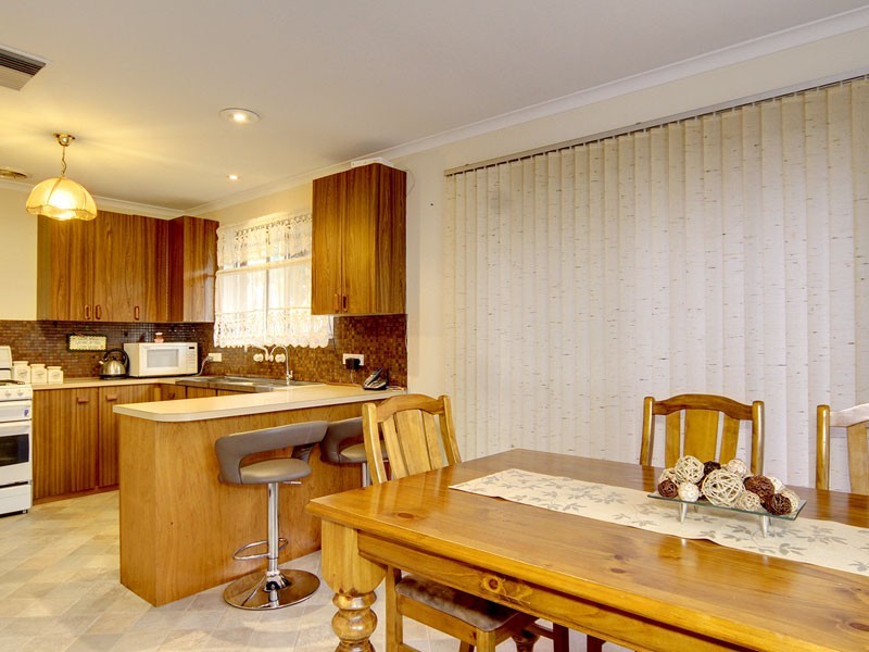 5 Nash Crescent, Morphett Vale SA 5162