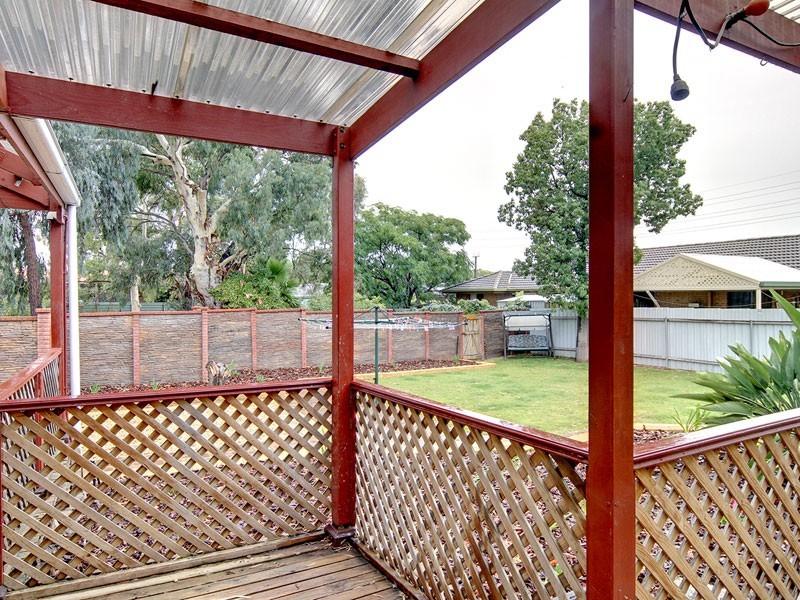 5 Nash Crescent, Morphett Vale SA 5162