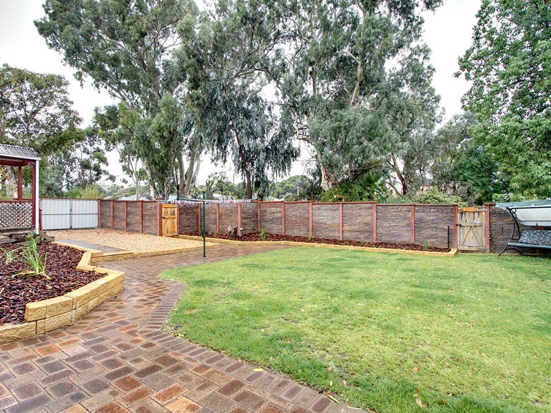 5 Nash Crescent, Morphett Vale SA 5162
