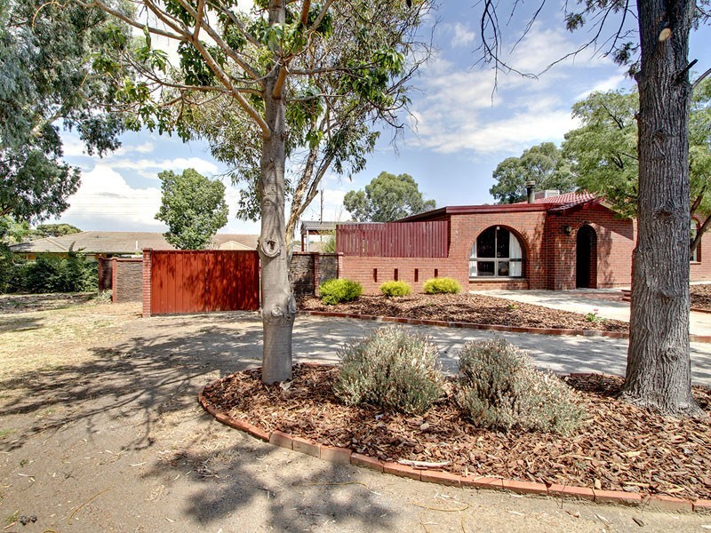 5 Nash Crescent, Morphett Vale SA 5162