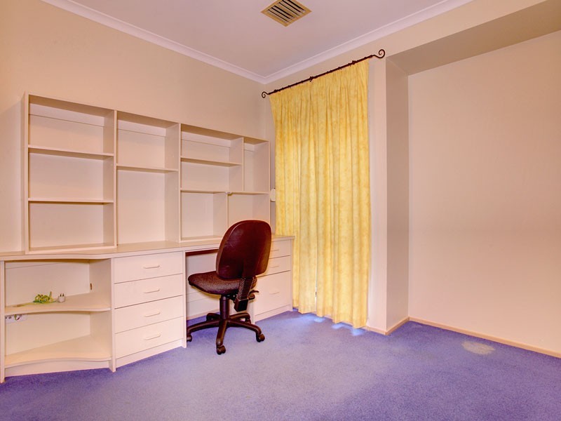 6 Claridge Court, Huntfield Heights SA 5163
