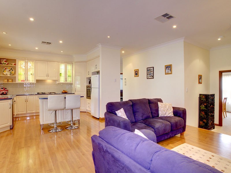 44 Coachwood Drive, Aberfoyle Park SA 5159