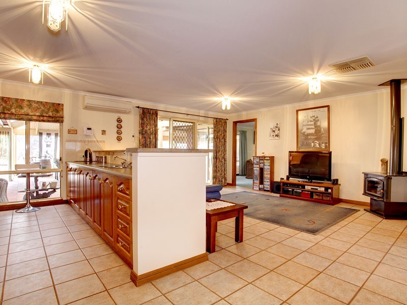 16 Plains Road, Aldinga SA 5173