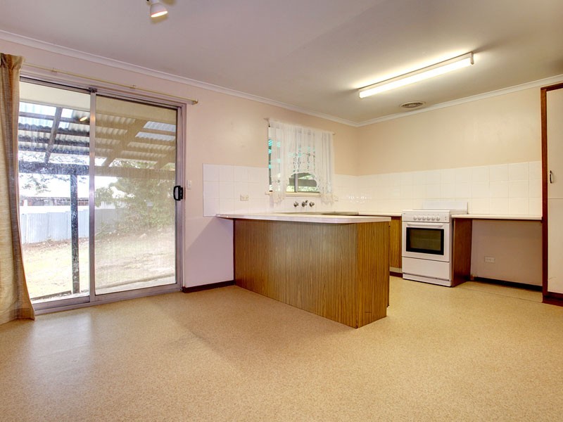 37 Suzanne Avenue, Morphett Vale SA 5162