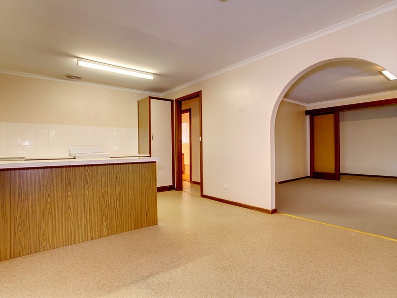 37 Suzanne Avenue, Morphett Vale SA 5162