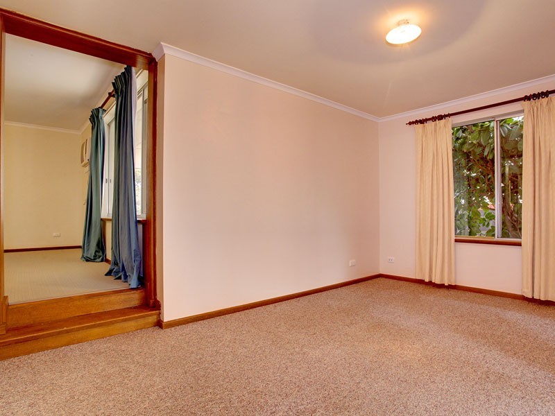 37 Suzanne Avenue, Morphett Vale SA 5162