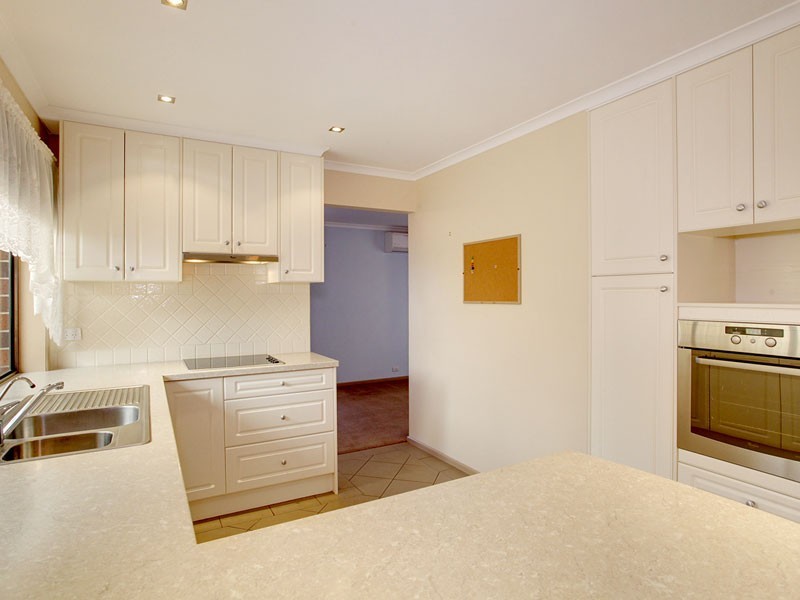 7 Oakhill Crescent, Morphett Vale SA 5162