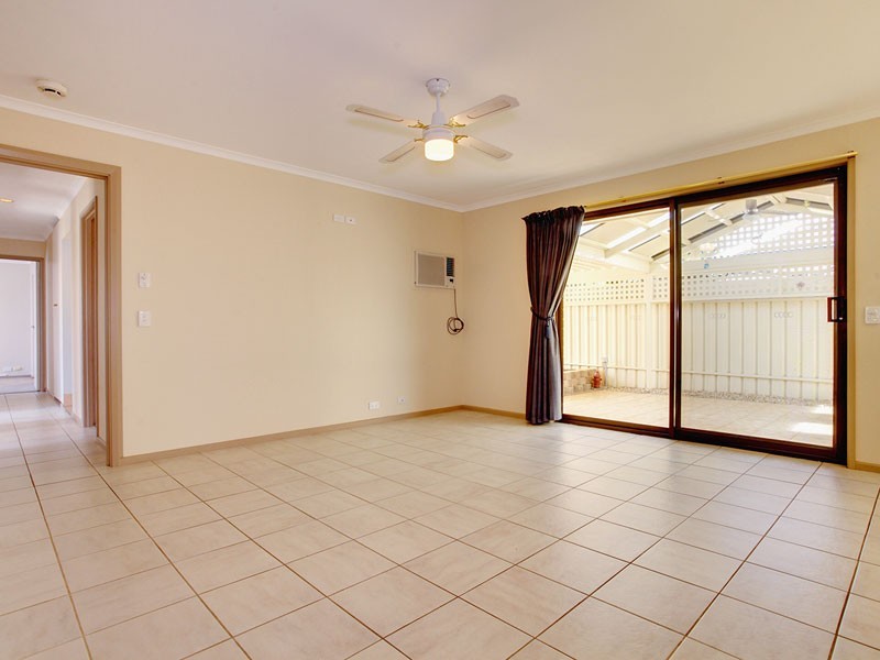 7 Oakhill Crescent, Morphett Vale SA 5162