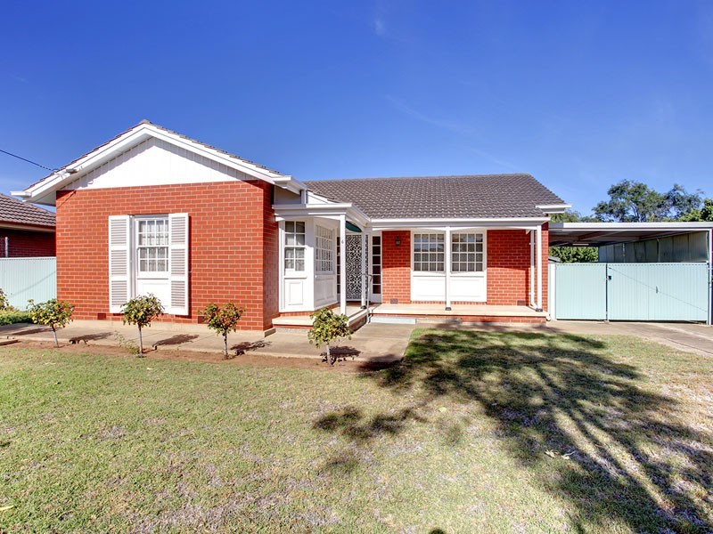 6 Elizabeth Road, Christie Downs SA 5164