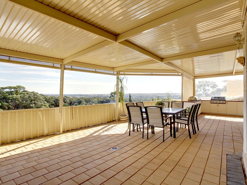 3 Connemara Way, Woodcroft SA 5162