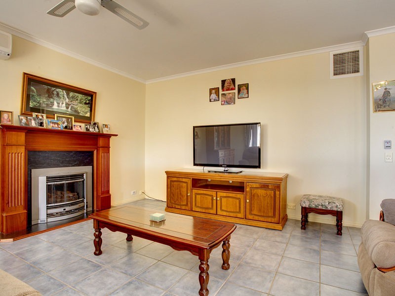 3 Connemara Way, Woodcroft SA 5162