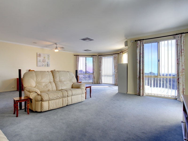 3 Connemara Way, Woodcroft SA 5162