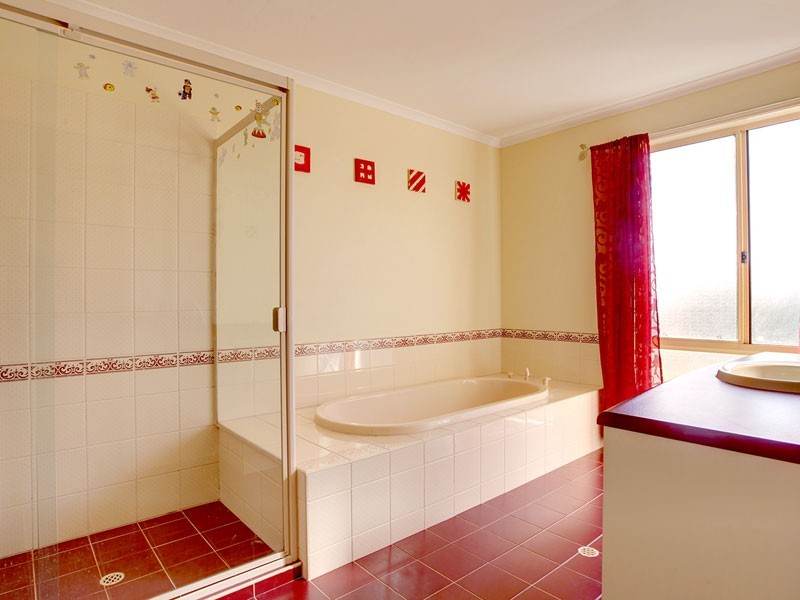 3 Connemara Way, Woodcroft SA 5162