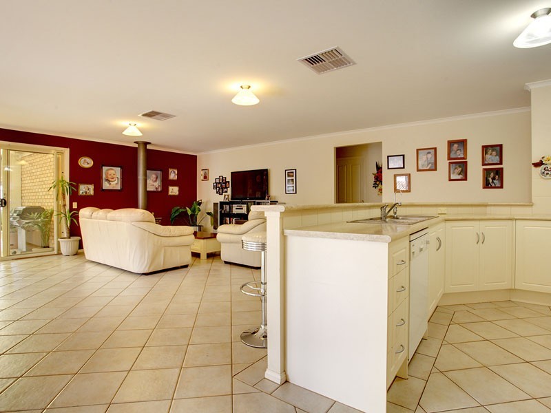 30 Baltimore Avenue, Morphett Vale SA 5162