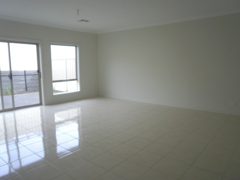 2/67 States Road, Morphett Vale SA 5162