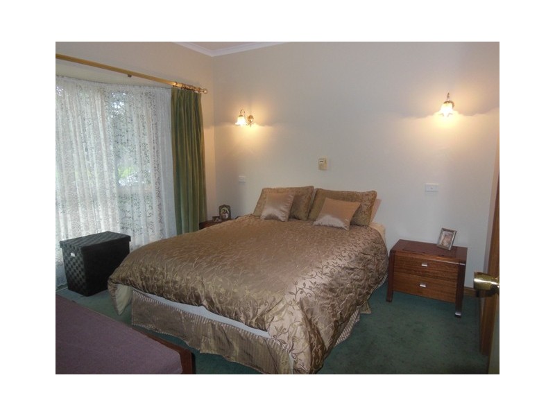 17 Bassett Street, Willunga SA 5172