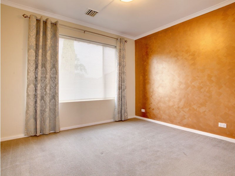 10 Trim Crescent, Old Noarlunga SA 5168