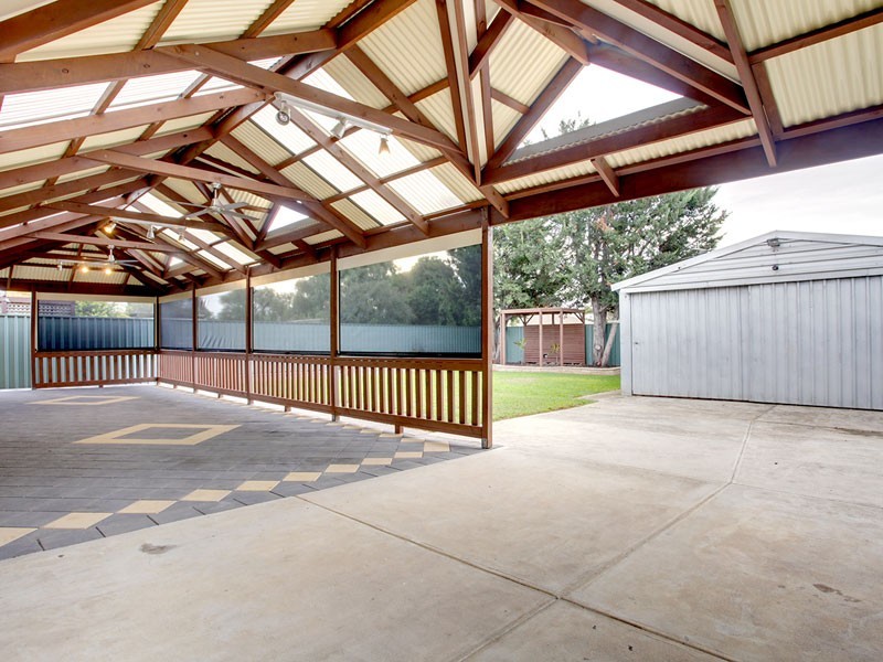 10 Trim Crescent, Old Noarlunga SA 5168