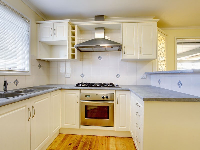 11 Redcraze Street, Aberfoyle Park SA 5159