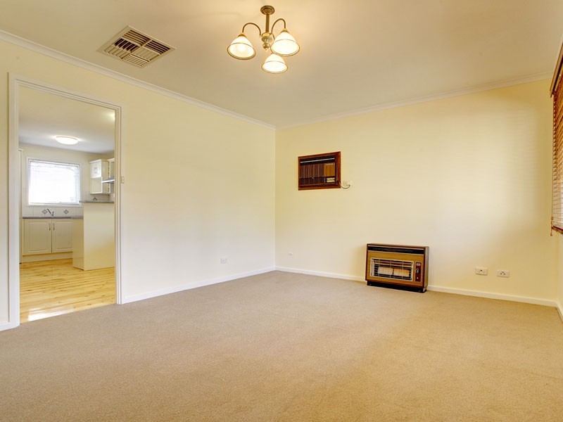 11 Redcraze Street, Aberfoyle Park SA 5159