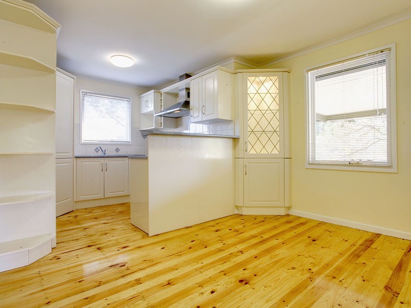 11 Redcraze Street, Aberfoyle Park SA 5159