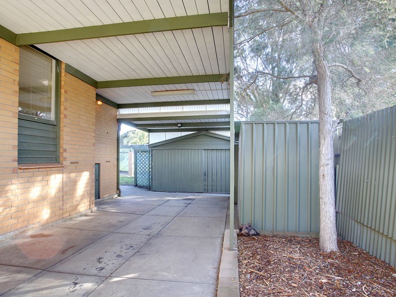 11 Redcraze Street, Aberfoyle Park SA 5159