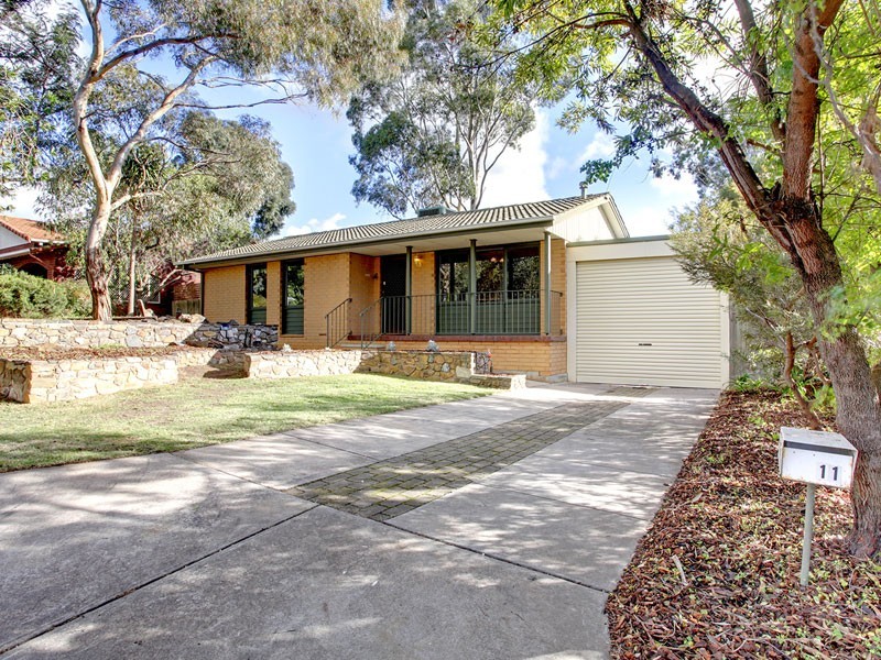 11 Redcraze Street, Aberfoyle Park SA 5159