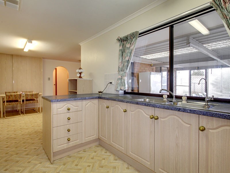 38 Dalkeith Road, Seaford Rise SA 5169