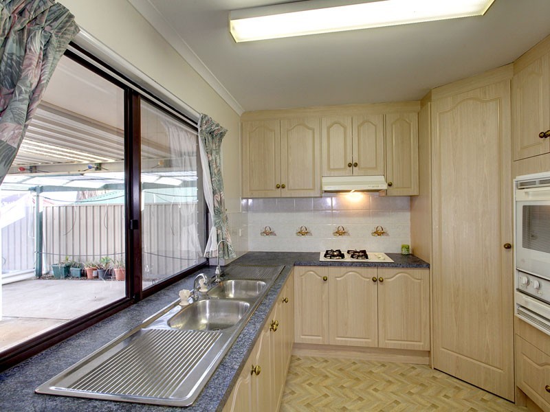 38 Dalkeith Road, Seaford Rise SA 5169