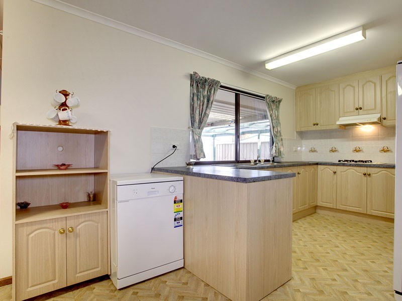 38 Dalkeith Road, Seaford Rise SA 5169