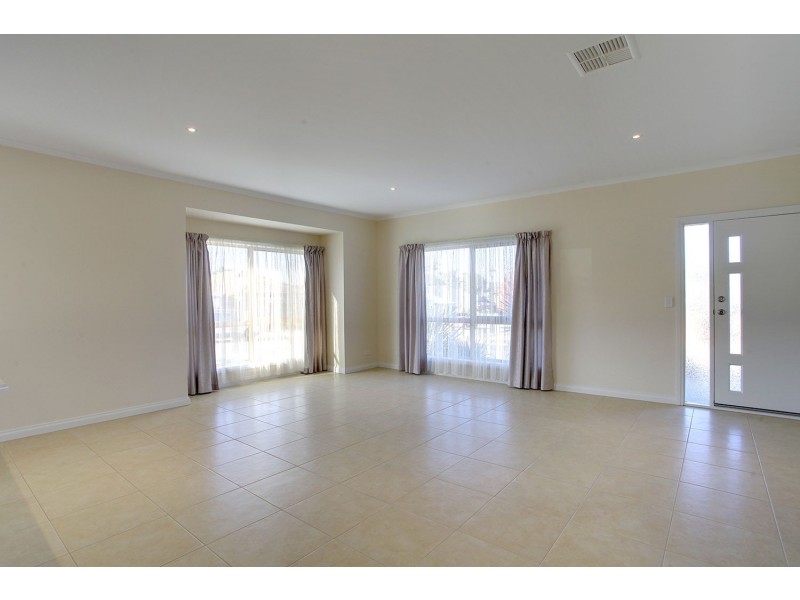 66 Barton Circuit, Mount Barker SA 5251