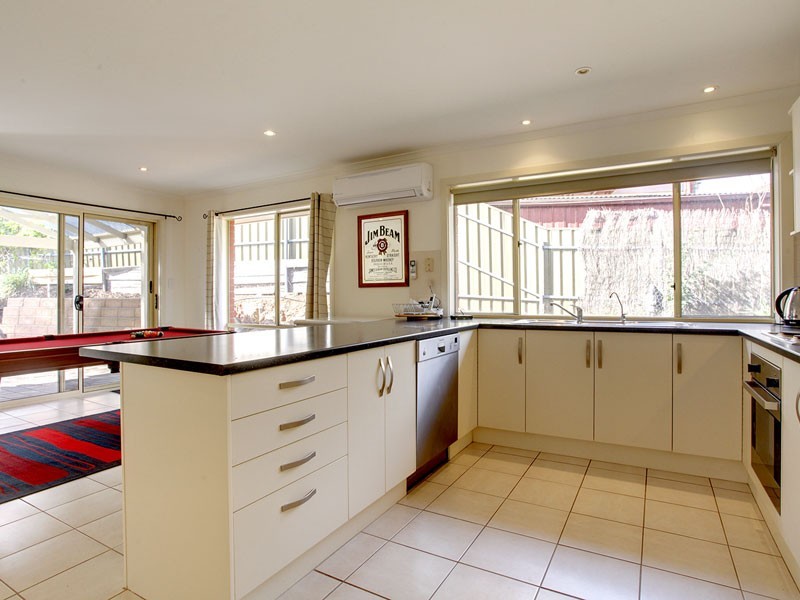 2 Ridge Place, Aberfoyle Park SA 5159